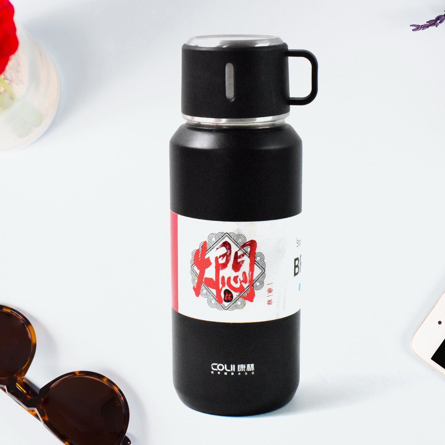 Stainless Steel Vacuum Insulated Water Bottle 900ML Approx (Mix Color)
